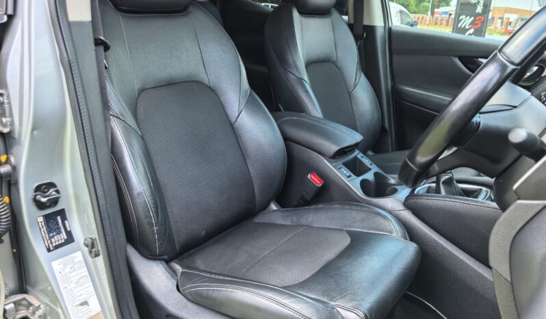 2019 Nissan Qashqai full