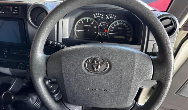 2022 Toyota Landcruiser 76 4.5D V8 full