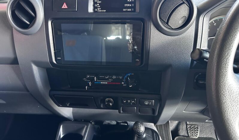 2022 Toyota Landcruiser 76 4.5D V8 full