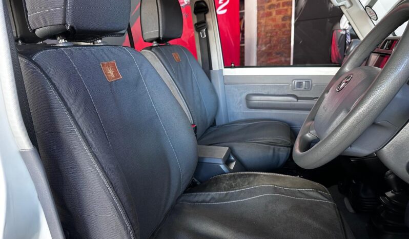 2022 Toyota Landcruiser 76 4.5D V8 full