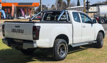 2015 Isuzu KB250 D-Teq LE Extended Cab full