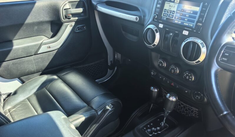 2013 Jeep Wrangler 2.8CRD Sahara 2dr Automatic full