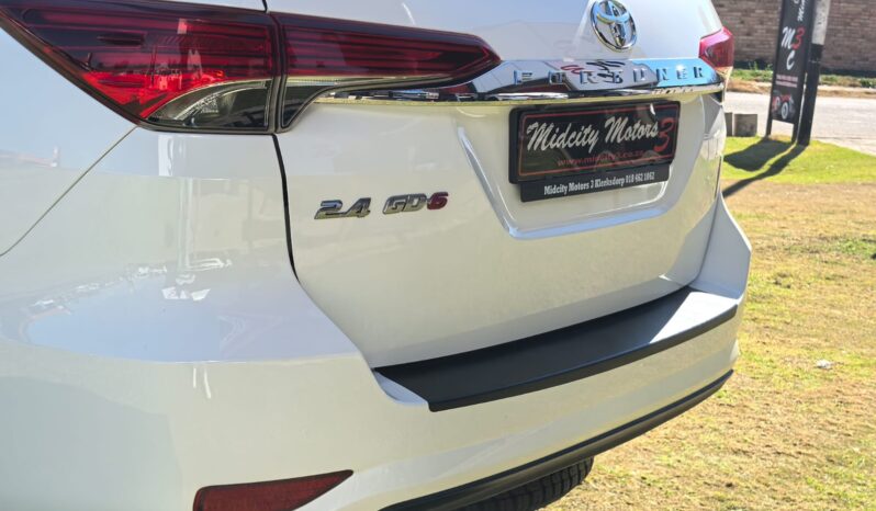2019 Toyota Fortuner 2.4 GD-6 Raised Body Automatic full