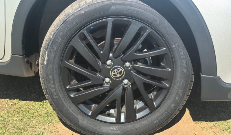 2024 Toyota Vitz 1.0 XR X-Cite full