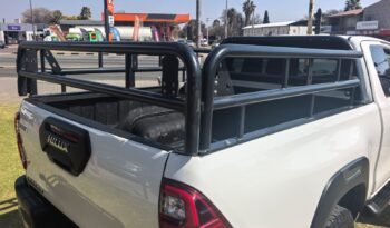 2022 Toyota Hilux 2.8GD-6 Legend 4×4 Manual Extended Cab full