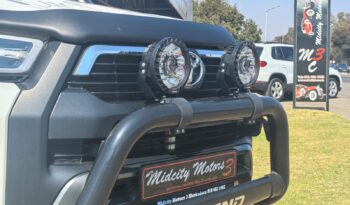 2022 Toyota Hilux 2.8GD-6 Legend 4×4 Manual Extended Cab full