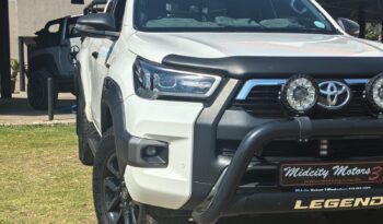 2022 Toyota Hilux 2.8GD-6 Legend 4×4 Manual Extended Cab full