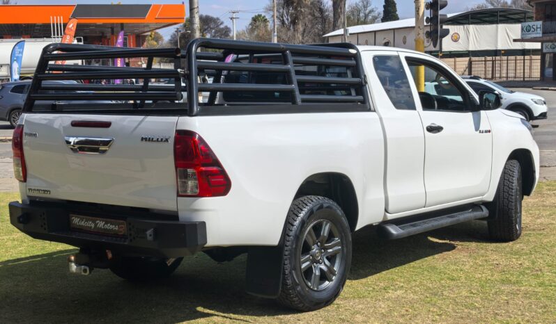 2022 Toyota Hilux 2.4GD-6 Raider Extended Cab full
