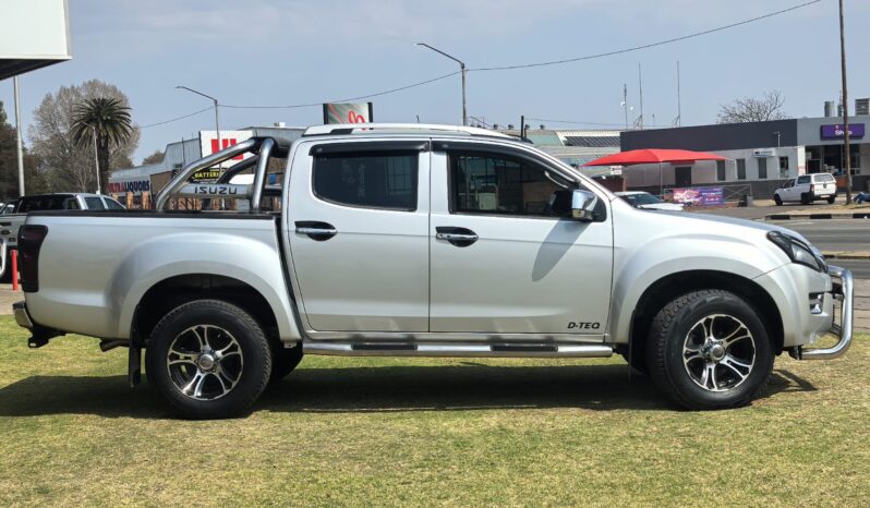 2016 Isuzu KB300 D-Teq LX Double Cab full