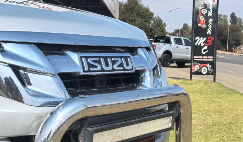 2016 Isuzu KB300 D-Teq LX Double Cab full