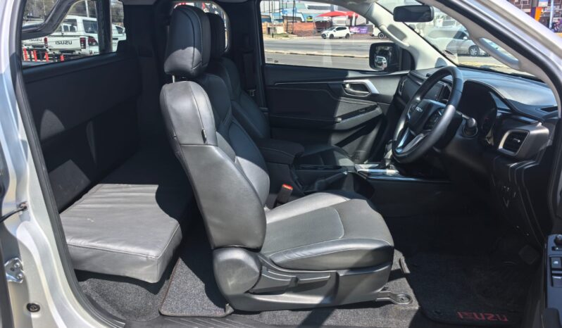 2023 Isuzu D-Max 3.0 TD LSE Automatic Extended Cab full