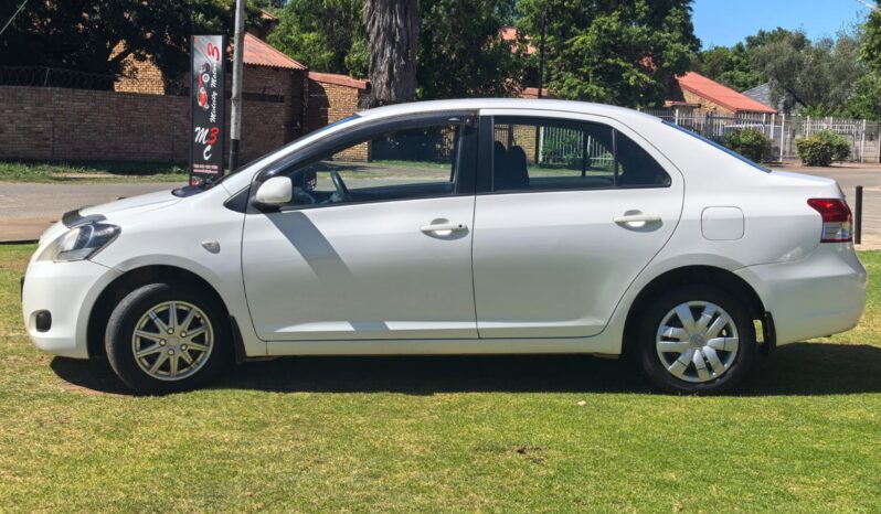 2008 Toyota Yaris T3+ Sedan full