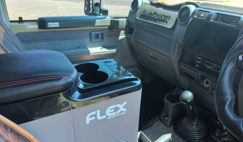 2019 Toyota Land Cruiser 79 4.5D LX V8 Single Cab full