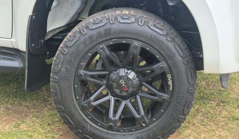 2016 Isuzu KB300 D-Teq LX Extended Cab full