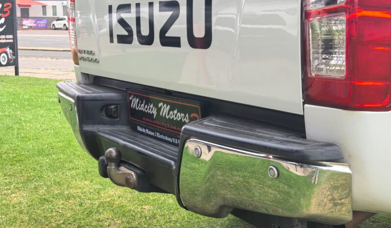 2016 Isuzu KB300 D-Teq LX Extended Cab full