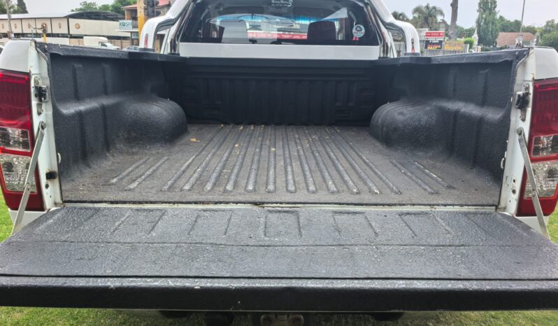 2016 Isuzu KB300 D-Teq LX Extended Cab full
